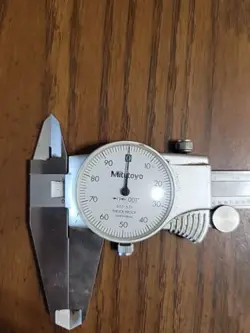 MITUTOYO DIAL CALIPER 505-676   8 INCH