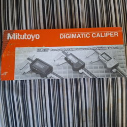 MITUTOYO ABSOLUTE DIGITAL CALIPER 500-196-20 CD-6” CSX INCH OR METRIC UNITS USED