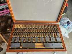 MITUTOYO GAUGE BLOCK SET .05 - 4
