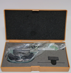 MITUTOYO NO. 193-212 DIGITAL MICROMETER 1