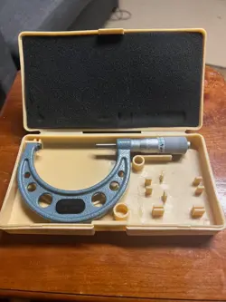 MITUTOYO NO. 103-115 OUTSIDE MICROMETER 2-3