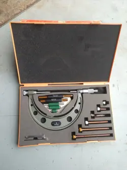 MITUTOYO 104-137 0-6” .001 INTERCHANGEABLE ANVIL OUTSIDE MICROMETER SET