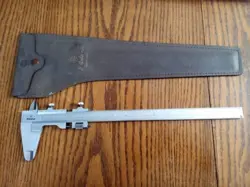 MITUTOYO FINE ADJUST 13 INCH VERNIER CALIPERS IN ORIGINAL HOLDER MADE IN JAPAN