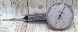 MITUTOYO DIAL INDICATOR VERTICAL # 513-212 X .0005