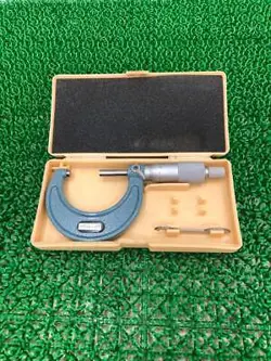 USED ITEM MITUTOYO MICROMETER 25-50MM 0.01MM 103-138 M110-50 ITB9FIAOCDA4