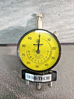 MITUTOYO 2048-11 0.01-10MM ±0.01MM 0-100 JEWELED DIAL INDICATOR (1S8)