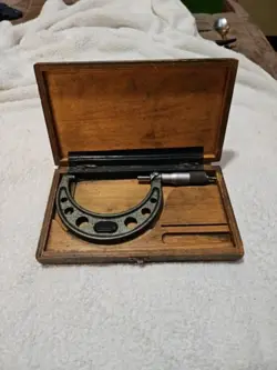 VTG MITUTOYO MICROMETER 3-4”  .0001 RESOLUTION VERY GOOD CONDITION! JAPAN