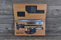 MITUTOYO DIGITAL CALIPER   MICROMETER SET 64PKA076B NICE! BUY NOW!