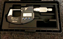 MITUTOYO MDC-25MX MICROMETER / 0~25MM COOLANT PROOF 293-230-30 USED