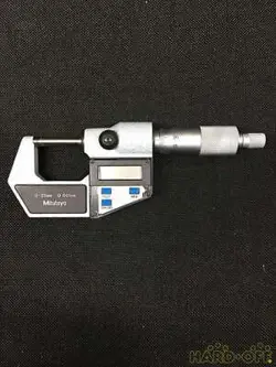 293-401 DIGITAL MICROMETER