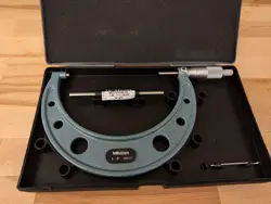 MITUTOYO 103-220 5-6'' OUTSIDE MICROMETER .0001'' RESOLUTION. MADE IN JAPAN