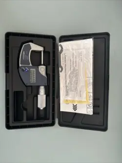 MITUTOYO 293-832-30 DIGITAL MICROMETER - HARD CASE INCLUDED