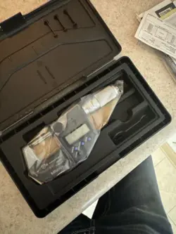 DIGITAL MICROMETER