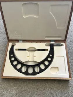 BROWN & SHARPE TOOLS OUTSIDE MICROMETER 10-11