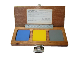 MITUTOYO 64AAA964 DUROMETER TEST BLOCK SET WITH CASE.