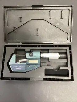 MITUTOYO DIGITAL PRECISION MICROMETER 0-1