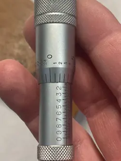 MICROMETER 146-104 0-1''