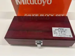 MITUTOYO GAUGE BLOCK SET 516-968 BM1-32-2