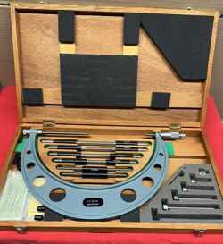 MITUTOYO 104-138 INTERCHANGEABLE 6'' - 12'' MICROMETER SET COMPLETE *EXCELLENT**