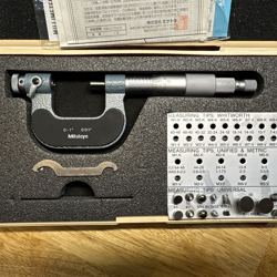 MITUTOYO 116-105 INTERCHANGEABLE ANVIL PANAMA MICROMETER W/ 7 ANVIL TIPS & CASE