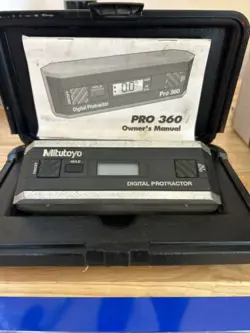 MITUTOYO PRO 360 DIGITAL PROTRACTOR 950-315 WITH CASE