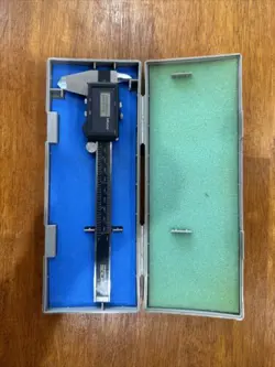 MITUTOYO DIGITAL CALIPER 500-451 CD-S6”P 150MM