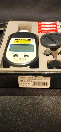 TACHOMETER