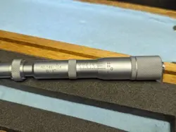 MICROMETER 146-104