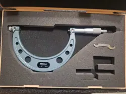 MITUTOYO 4-5
