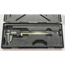 MITUTOYO VERNIER CALIPER 0-200MM CD8