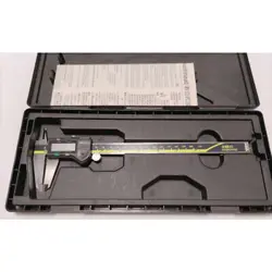 MITUTOYO VERNIER CALIPER 0-200MM CD8