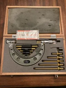 MITUTOYO 104-137 OUTSIDE MICROMETER 0-6