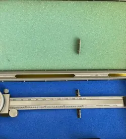 MITUTOYO DIAL CALIPER 6