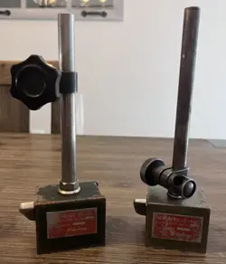 LOT 2 VINTAGE MITUTOYO MACHINISTS DIAL INDICATOR MAGNETIC STANDS 7010 A & B L@@K