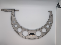 OUTSIDE DIAMETER MICROMETER MITUTOYO 
