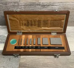 MITUTOYO GAUGE BLOCK SET # BE1-9-2 GRADE 2 CODE# 516-930 GOOD CONDITION