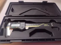 MITUTOYO DIGIMATIC CALIPER 500-195-20, INCH/METRIC, 0-4