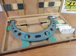 MITUTOYO 12