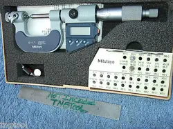 THREAD MICROMETER W/4ANVILS MITUTOYO 326-711-30 0-1
