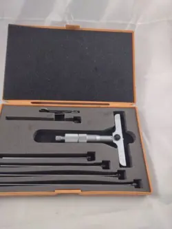 MITUTOYO DEPTH MICROMETER NO. 129-132 DMC 4-6