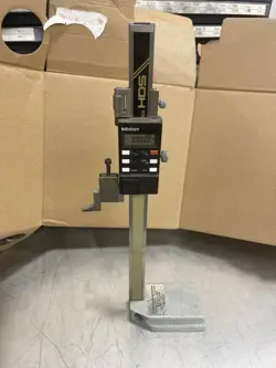 MITUTOYO DIGITAL HEIGHT GAUGE HDS-8