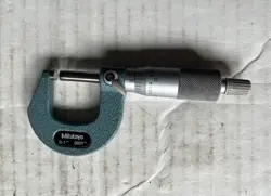 MITUTOYO 0-1 INCH VERNIER OUTSIDE MICROMETER (MODEL 103-260, 0.0001