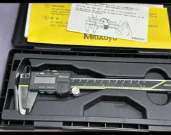 MITUTOYO 500-196-20 6” ABSOLUTE DIGITAL DIGIMATIC CALIPER WITH HARD SIDE CASE