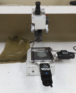 MITUTOYO - TMI-100 - TOOLMAKERS MICROSCOPE W/ DIGITAL MIC HEADS  2