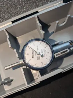 MITUTOYO 513-504-10E DIAL TEST INDICATOR,VERT,0 TO 0.100 IN 4CGT1