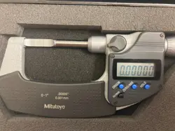 MITUTOYO DIGIMATIC DIGITAL BLADE MICROMETER 422-360-30 0-1