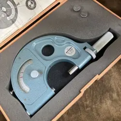 MITUTOYO 523-102 MICROMETER 25-50MM 0,002MM DIAL SNAP METER