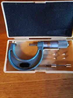 MITUTOYO 1-2 MICROMETER READINGS IN .0001 CALIBRATED EVERY 6 MONTHS
