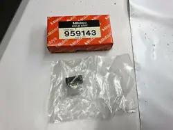 DATA HOLD UNIT