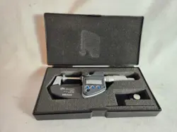 MITUTOYO DIGITAL DISC MICROMETER 0-1 INCH, MODEL323-350-30, SPC GEAR FLANGE MIKE